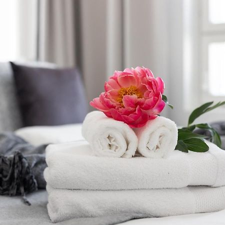 Arctic Penthouse City Suite โรวานิเอมิ ภายนอก รูปภาพ