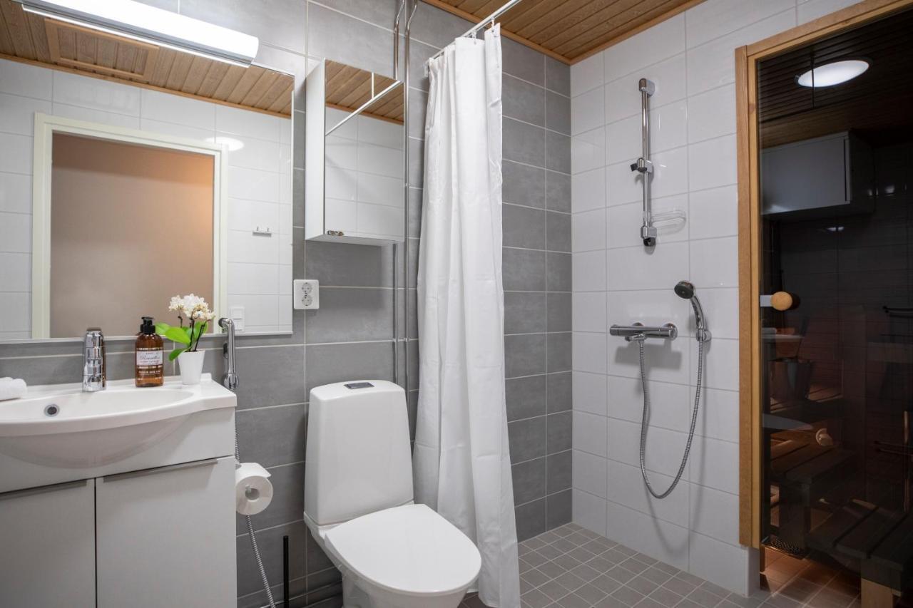 Arctic Penthouse City Suite โรวานิเอมิ ภายนอก รูปภาพ